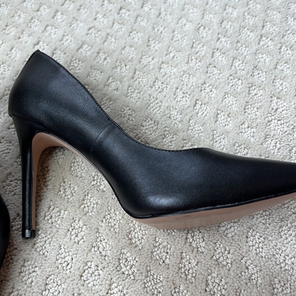 Woman’s high heel black shoe size 7.5 - Picture 2 of 13